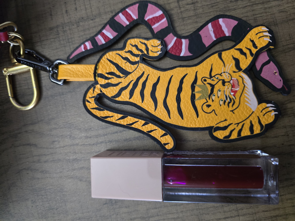 Theo The Tiger Charm - Leather Keychain – Min & Mon